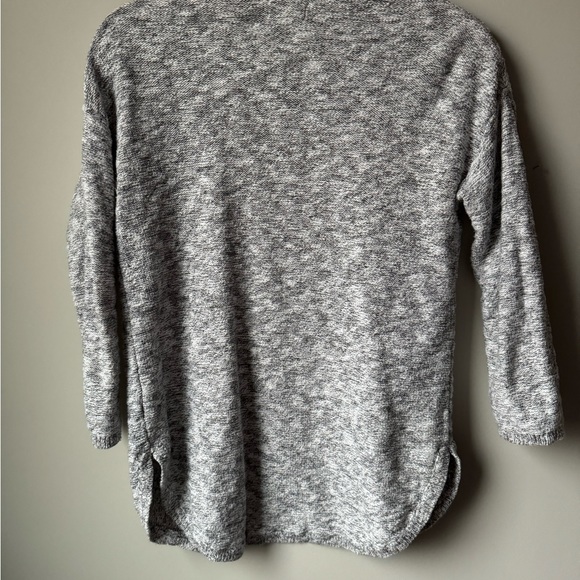 Old Navy Gray Cardigan - Picture 3 of 3